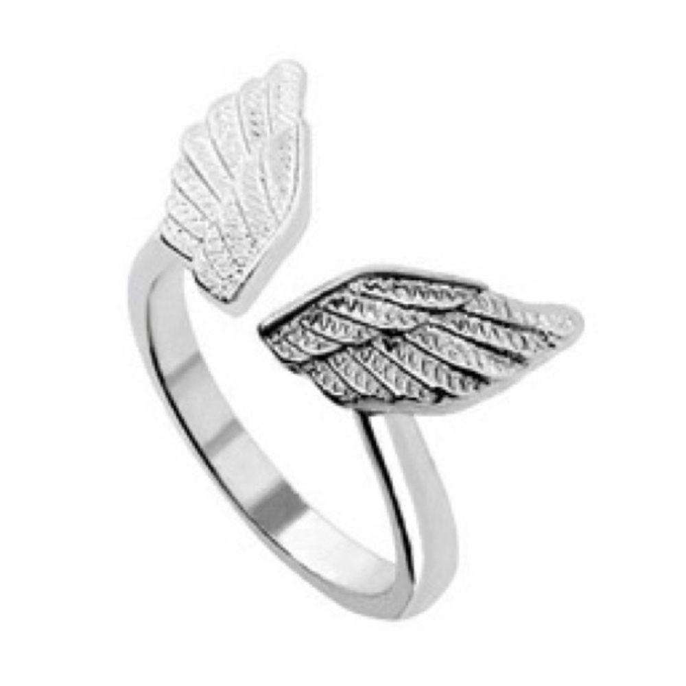 Silver Wings Ring - Picture 1 of 3